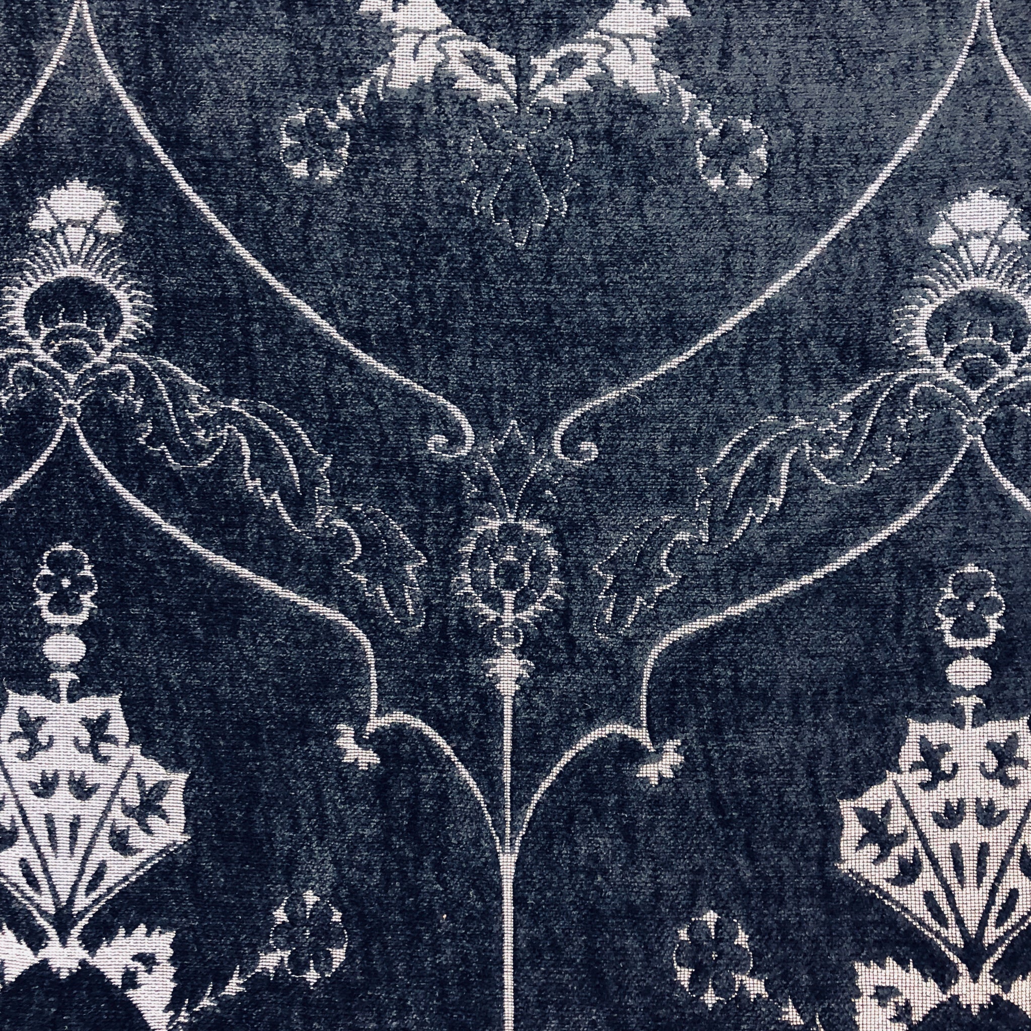 Gregorio Noir / Silver